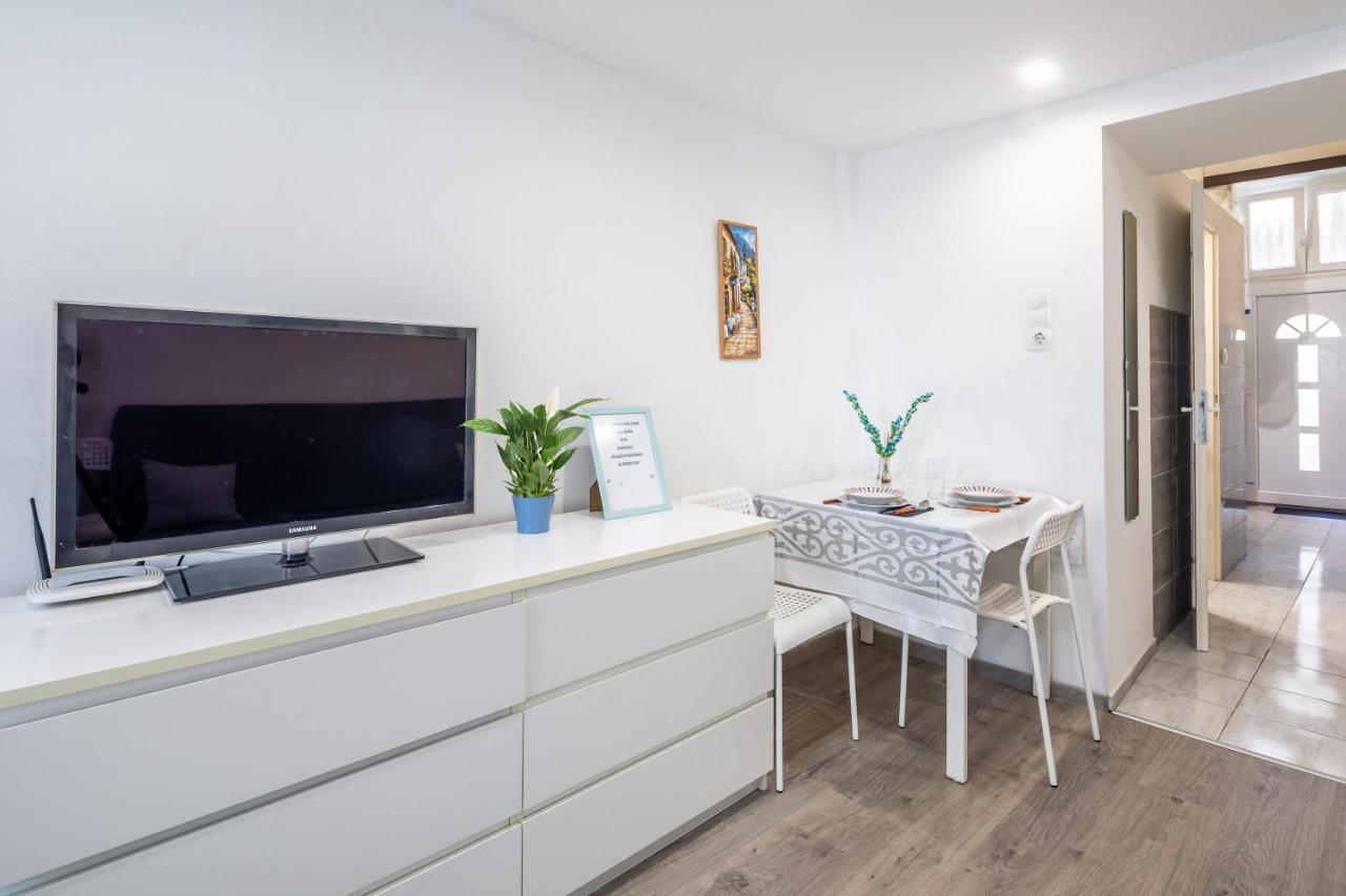 Simple And Central A C Home Budapest Exterior photo